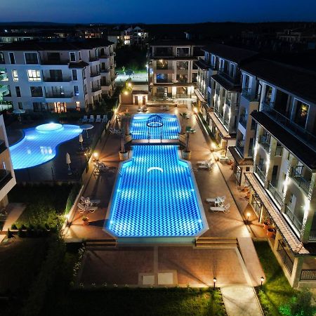 Burgas Beach Resort 2 Apartments Екстер'єр фото