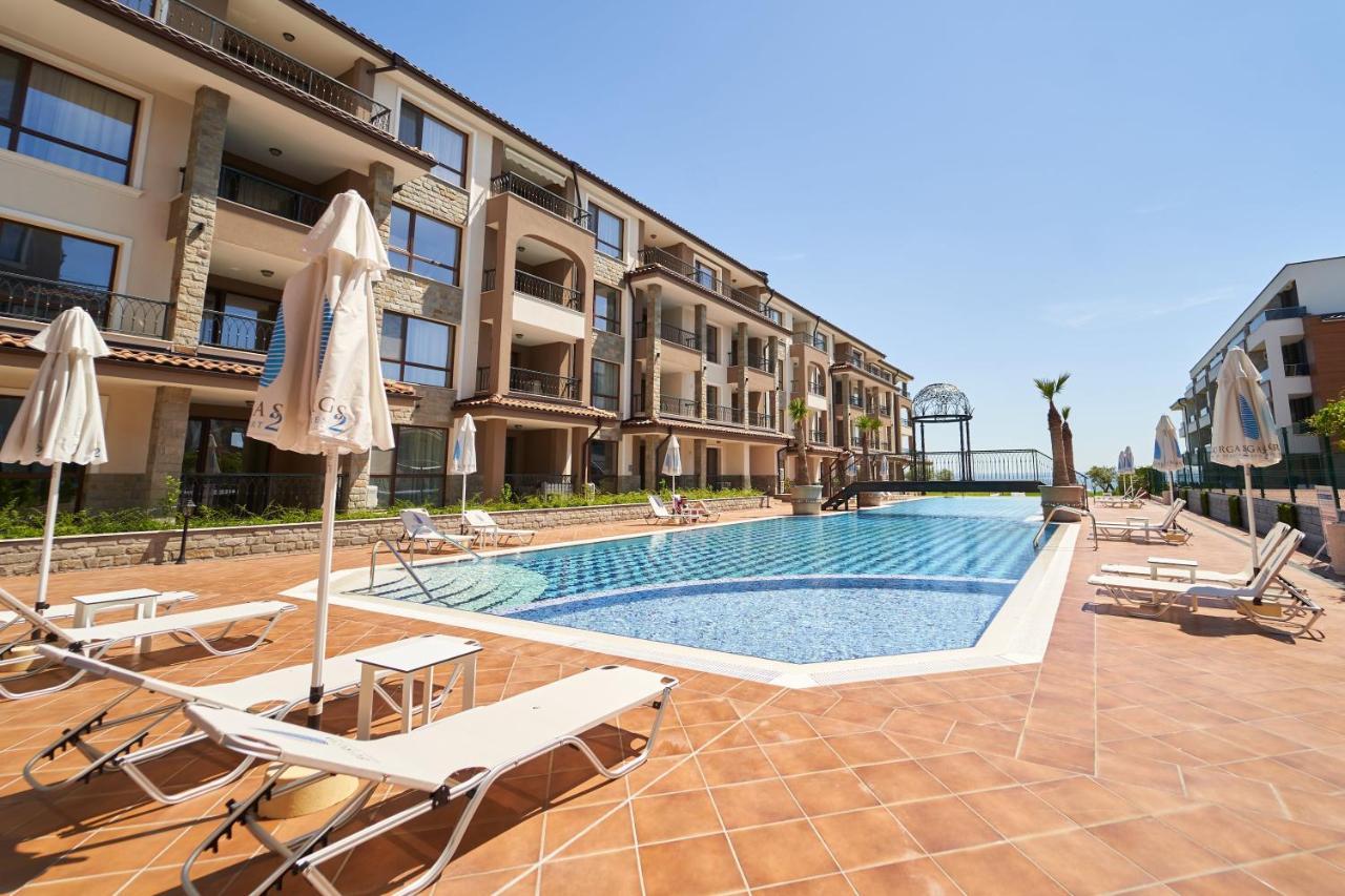 Burgas Beach Resort 2 Apartments Екстер'єр фото