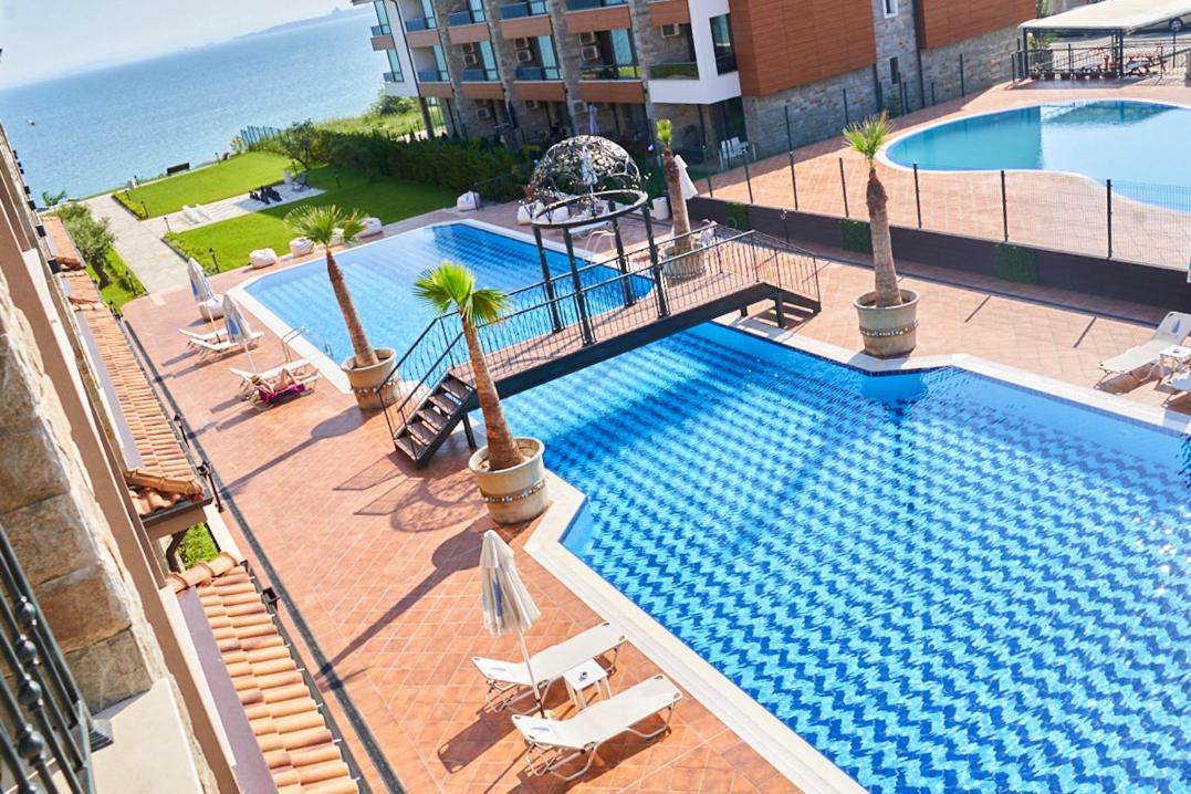 Burgas Beach Resort 2 Apartments Екстер'єр фото